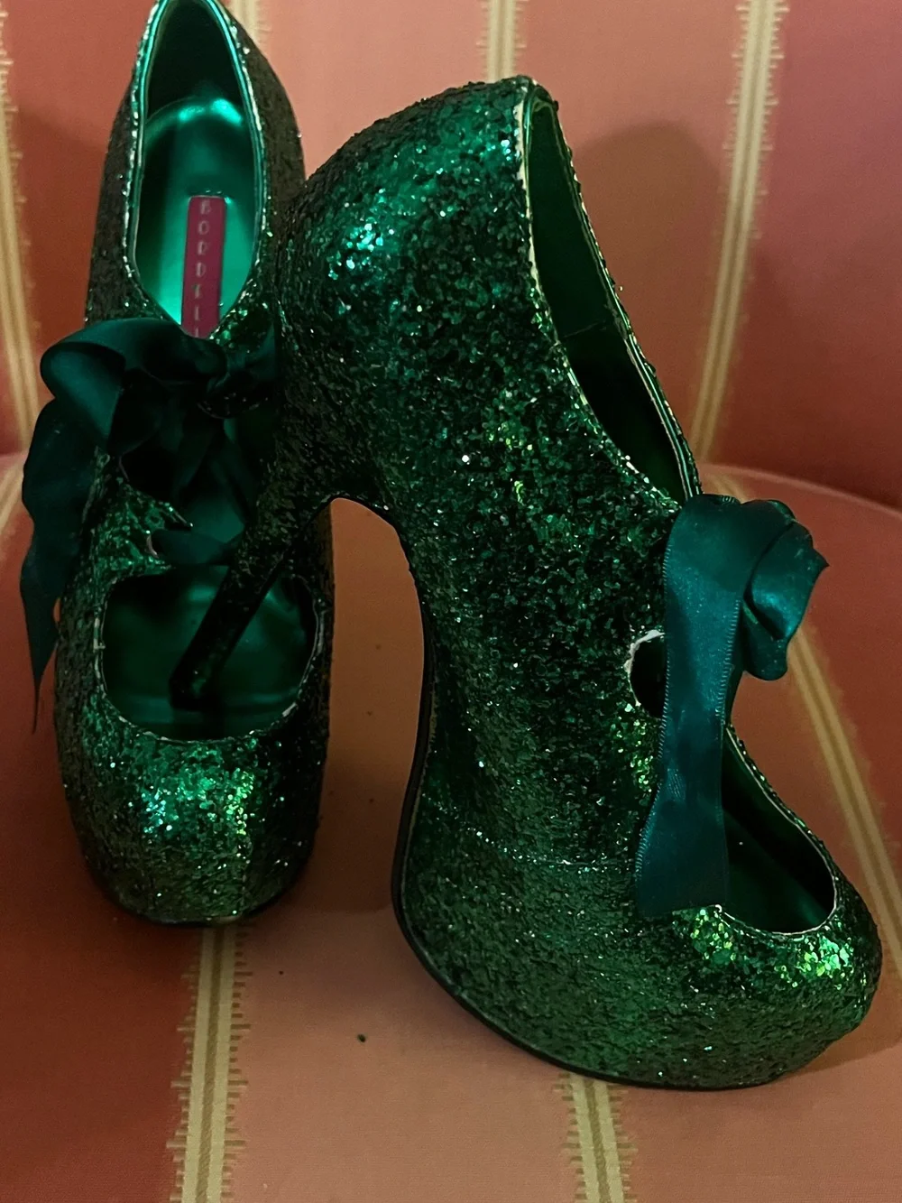 Bordello Green Glitter Heels Sz 7 Burlesque Showgirl Christmas St. Patrick’s Day
